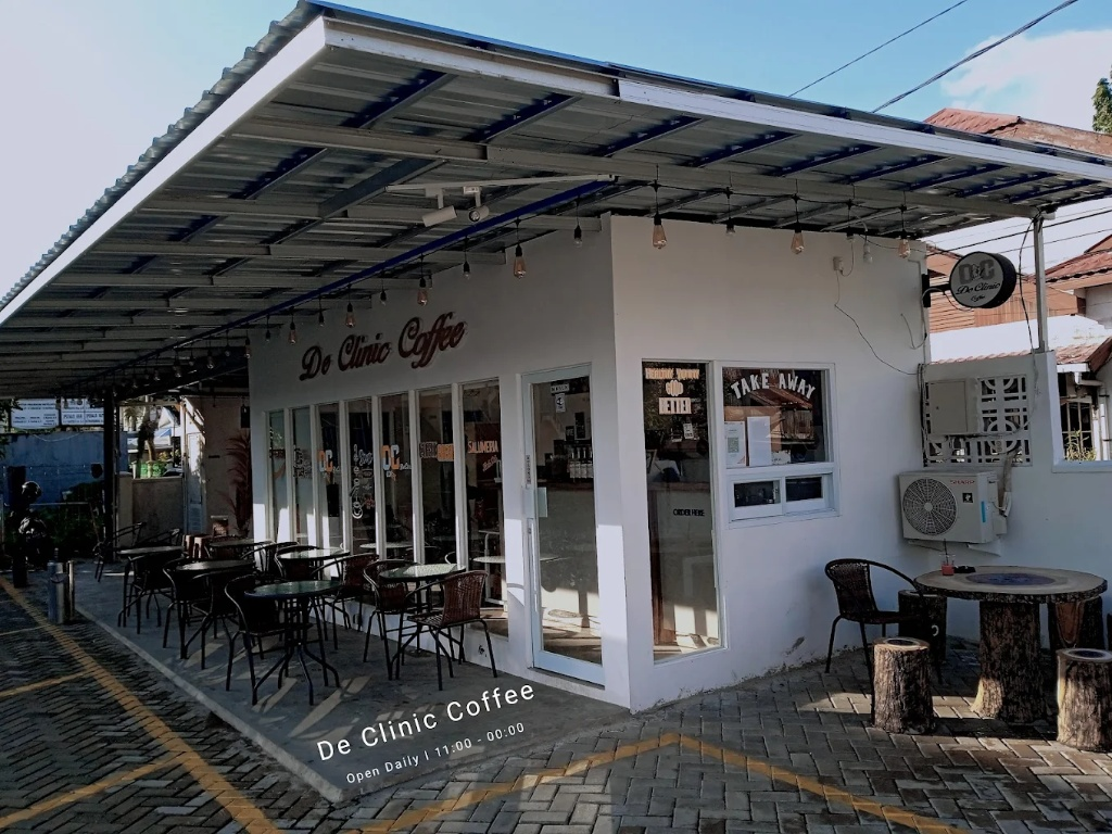 De Clinic Coffee exterior